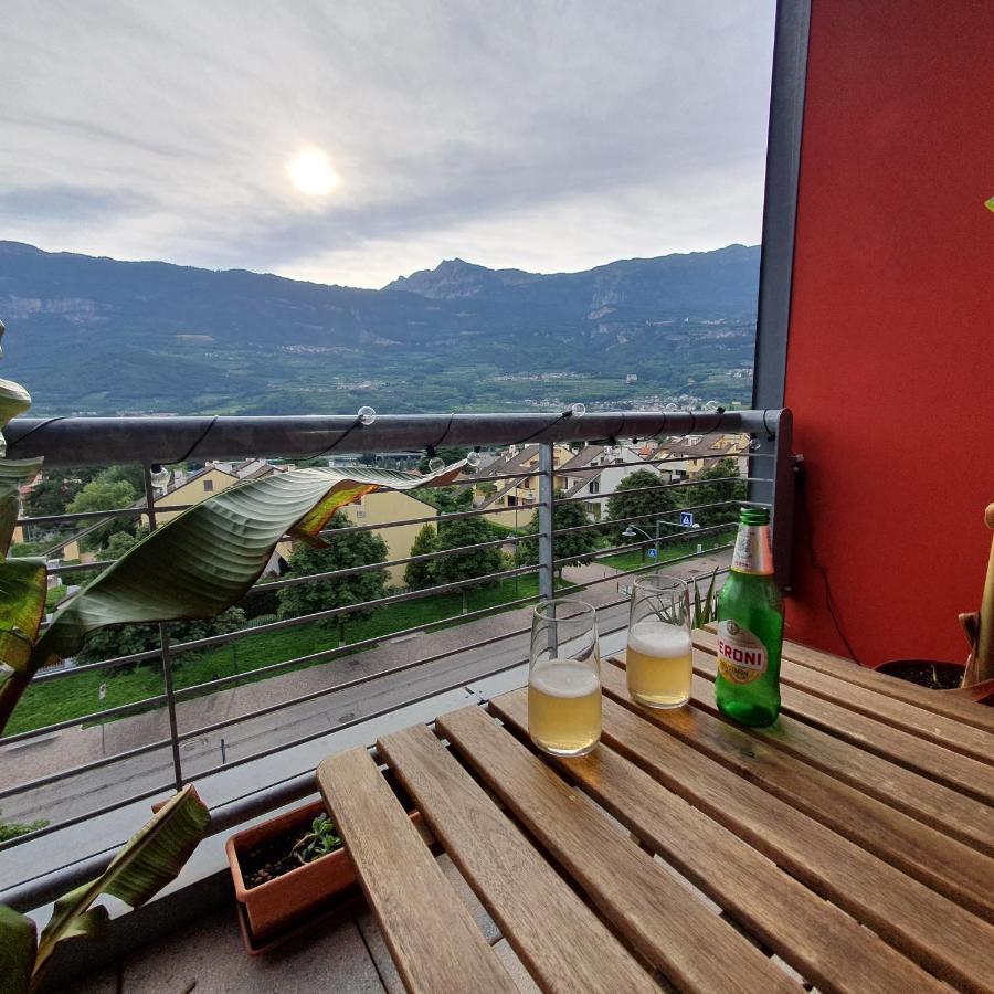 Vista Mozzafiato Sulle Alpi Appartement Rovereto  Buitenkant foto